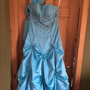 Teal blue prom dress